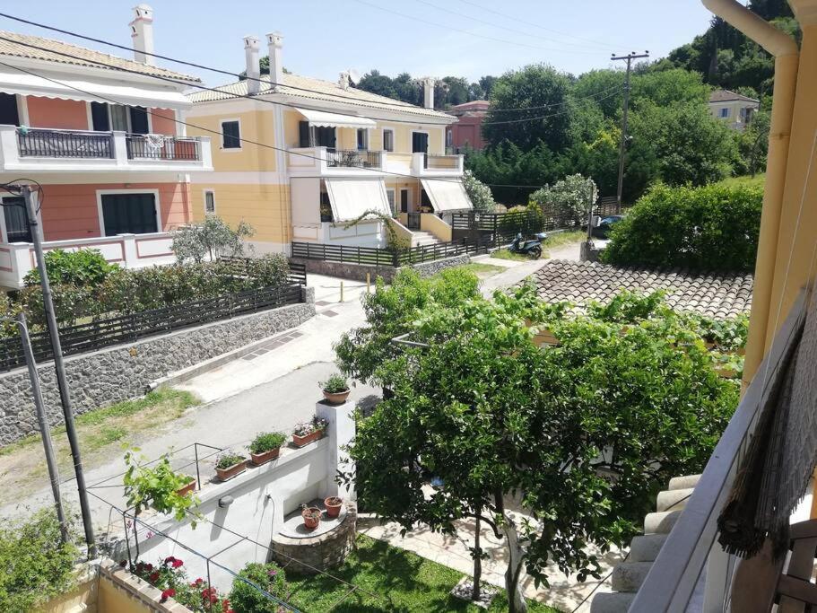 Sunny Stay Furnished Apartment In Kanoni Exterior photo